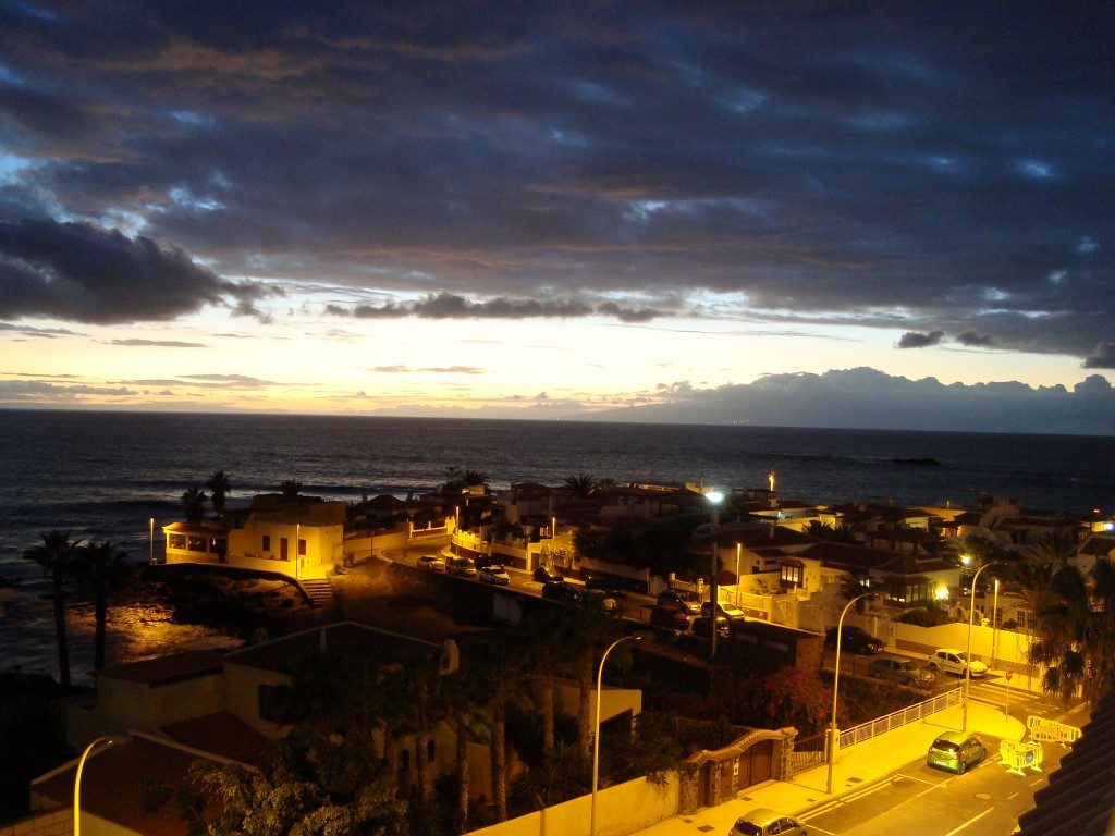 La Caleta Blick Abend Nacht Teneriffa