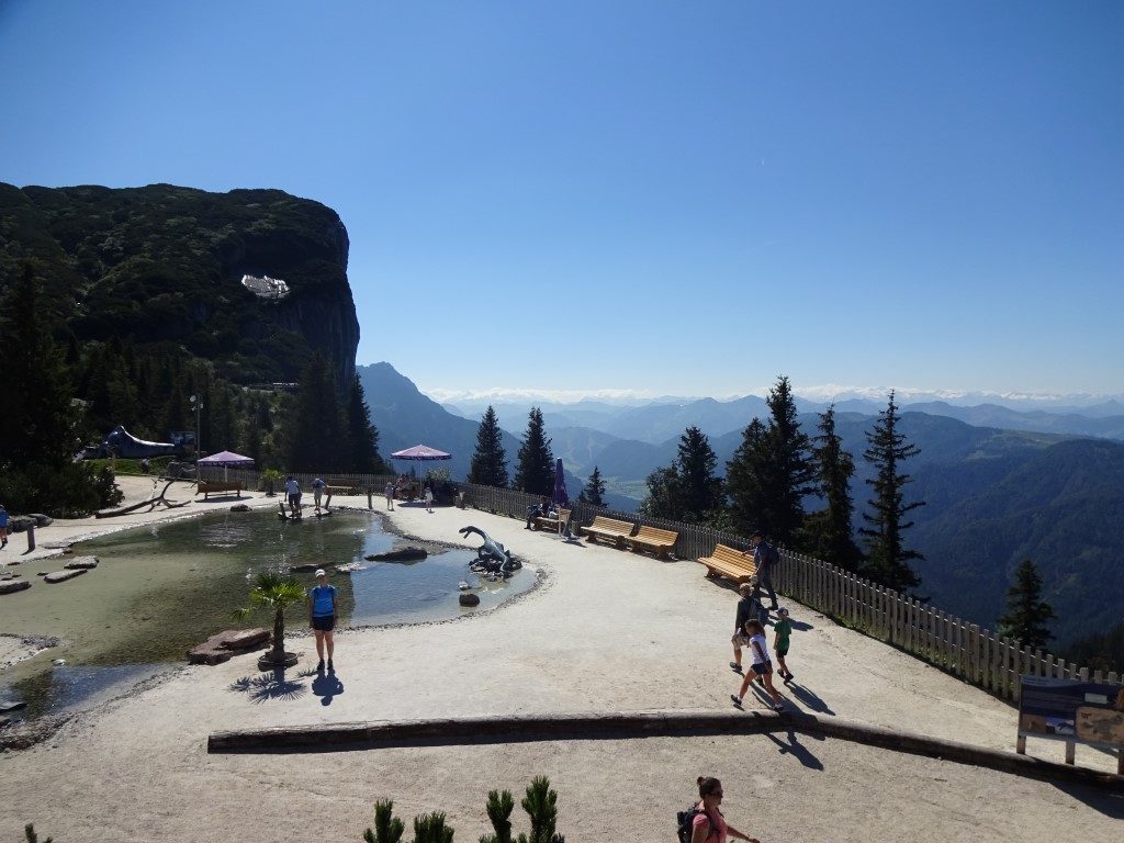 Triassic Park Dinosaurier Steinplatte Tirol Österreich