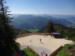 Triassic Park Rutsche Steinplatte Tirol Österreich