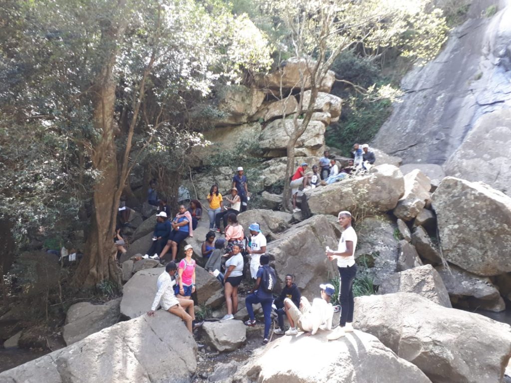 Madonna Child Wasserfall Hogsback Südafrika