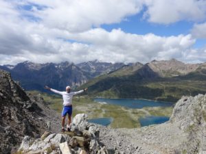 Berge Scharte Tessin Schweiz Blick Italien