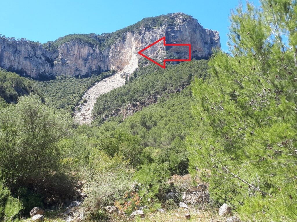 Abbruch Felswand Puig Alcadena Mallorca
