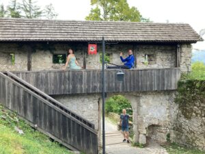 Eingang Burg Bled Slowenien