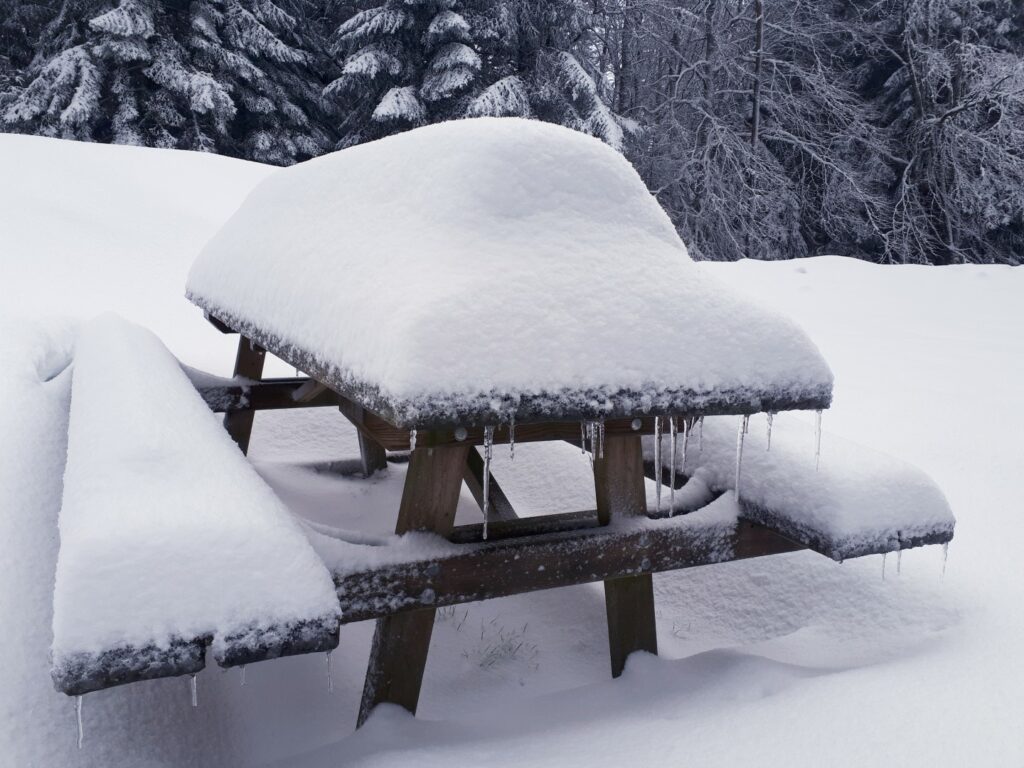 Schnee Tisch Nationalpark Schwarzwald