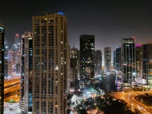 Dubai Armada Avenue Hotel Balkon Aussicht Nacht